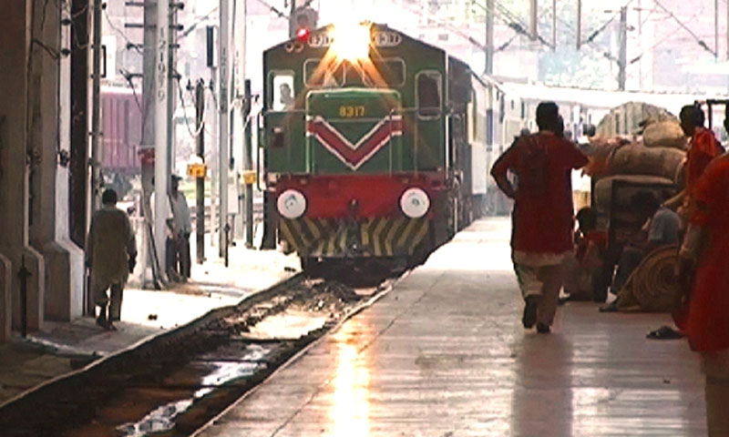 Pakistan Railways hikes fares of passenger and freight trains - Jasarat