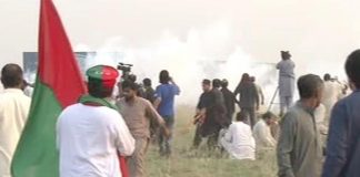 Two PTI MNAs, workers attack Sindh House in Islamabad