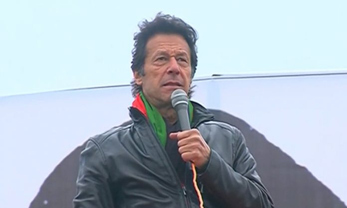 I will not leave 'three rats', even if I died: PM Imran
