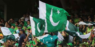 Karachiites get ready to welcome PSL | en.jasarat.com