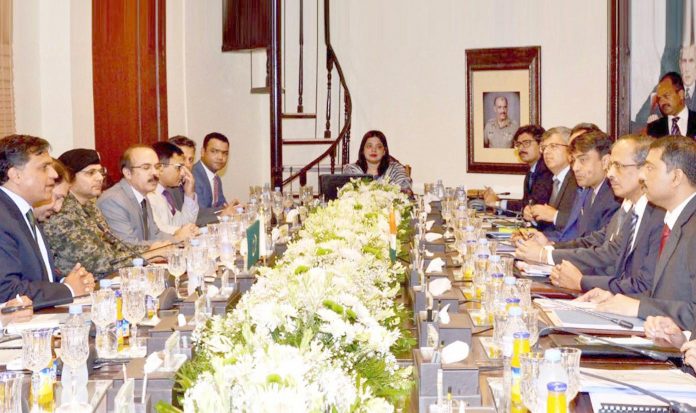 لاہور:پاکستان اور بھارت کے حکام کے درمیان کرتار پور راہداری کے حوالے سے مذاکرات ہورہے ہیں