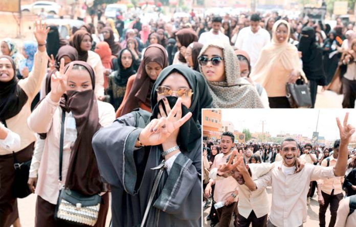 خرطوم: اقتدار پر قابض فوجی کونسل اور حزب اختلاف کے درمیان معاہدے پر دستخط کے بعد شہری جشن منا رہے ہیں