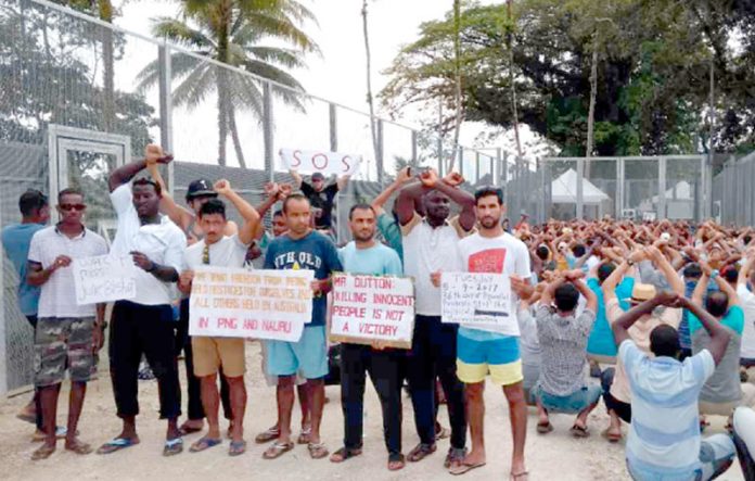 جزیرہ مانوس: حراستی مرکز میں قید تارکین وطن آسٹریلوی امیگریشن پالیسی کے خلاف احتجاج کررہے ہیں