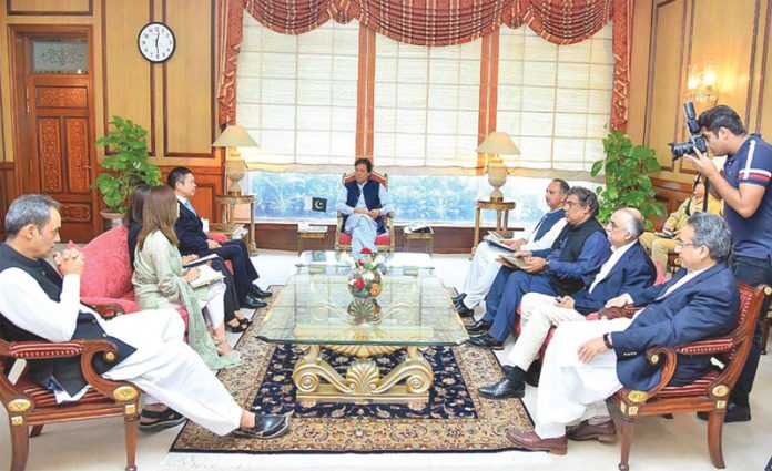 اسلام آباد: وزیراعظم عمران خان سے چین پاور حب جنریشن کمپنی کا وفد ملاقات کررہاہے