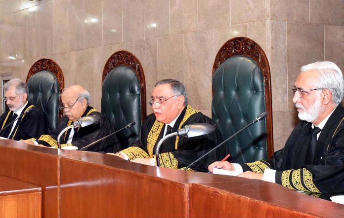 اسلام آباد: چیف جسٹس آصف سعید کھوسہ نئے عدالتی سال کی تقریب سے خطاب کررہے ہیں