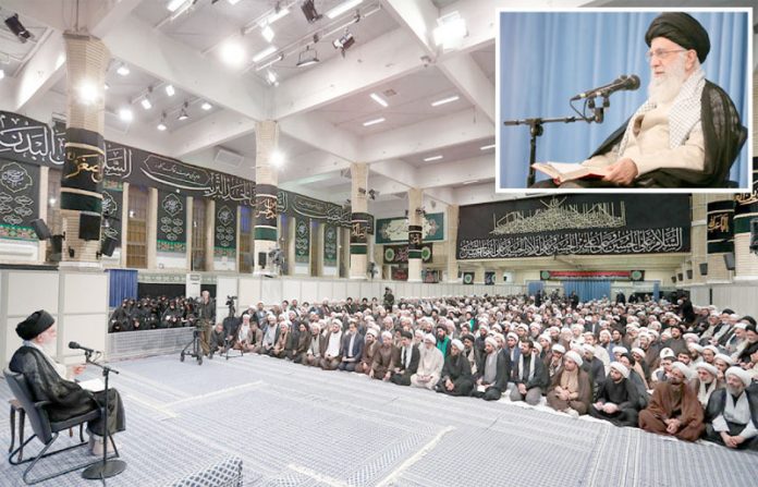 تہران: رہبراعلیٰ خامنہ ای اپنے مذہبی طبقے سے خطاب کے دوران امریکا سے کشیدگی پر اظہارِ خیال کررہے ہیں
