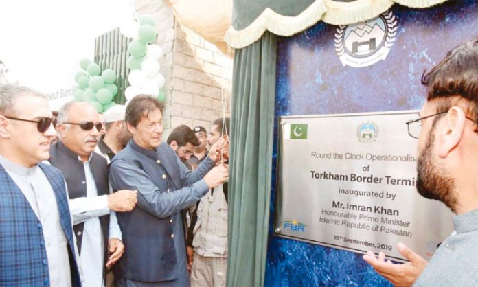 وزیراعظم عمران خان 24گھنٹے فعال طور خم ٹرمینل کا افتتاح کررہے ہیں