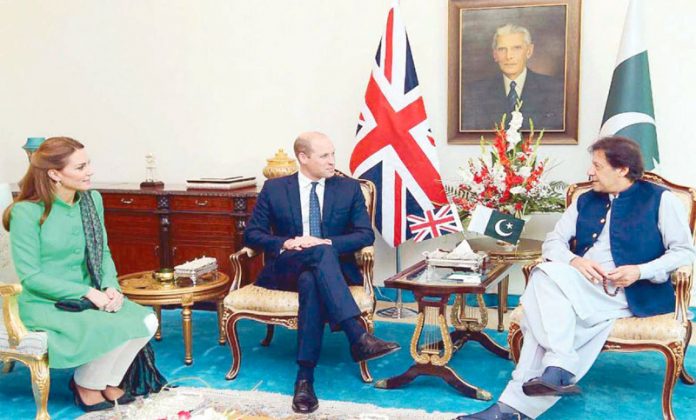 اسلام آباد:وزیراعظم عمران خان سے برطانوی شاہی جوڑا ملاقات کررہا ہے