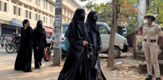 بھارت میں حجاب سے متعلق عدالتی فیصلہ، مسلمانوں کی احتجاجی ہڑتال