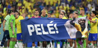 کوارٹر فائنل میں رسائی، برازیلین کھلاڑیوں کا لیجنڈ فٹبالر پیلے کو شاندار خراج تحسین