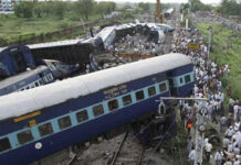 بھارت: ٹرینوں میں تصادم سے 50 افراد ہلاک، 170 سے زائد زخمی